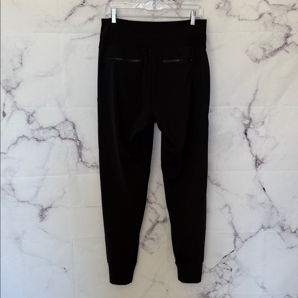 ATHLETA Venice High Rise Jogger Black Size Medium Tall - Picture 9 of 14